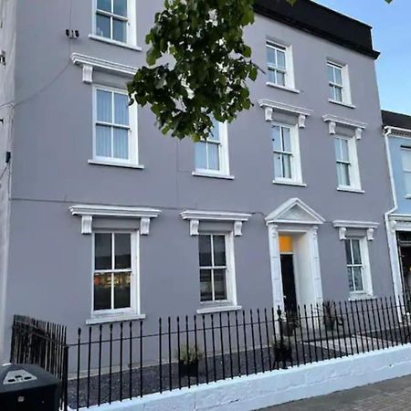 Historic Picturesque Apartment Pembroke Luaran gambar